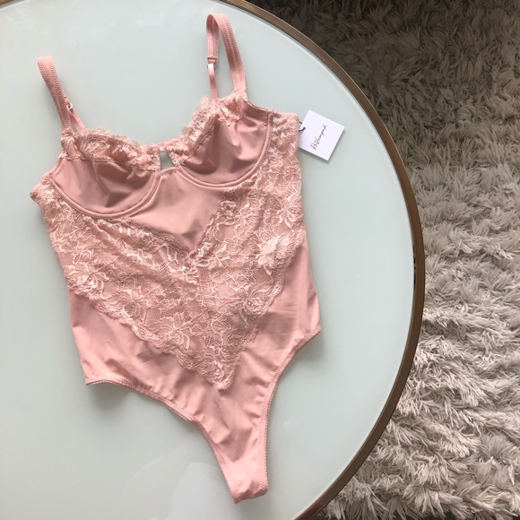 Revamped Tops - Lace Bodysuit ✨